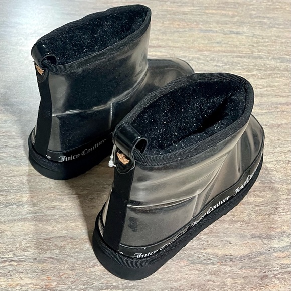 Juicy Couture clear rubber ankle boots with black faux fur - Picture 8 of 13